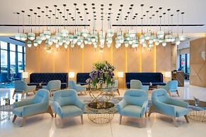 Maani Muscat Hotel & Apartments