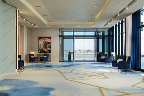 Maani Muscat Hotel & Apartments