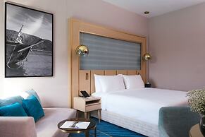 Maani Muscat Hotel & Apartments
