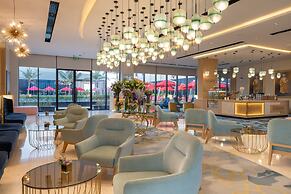 Maani Muscat Hotel & Apartments