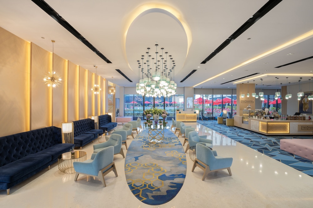 Maani Muscat Hotel & Apartments