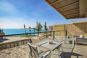 Anantara World Islands Dubai Resort