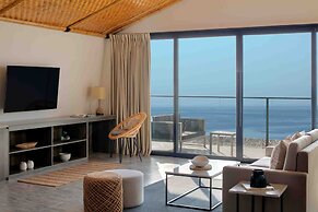 Anantara World Islands Dubai Resort