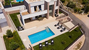 Luxury Villa Royal I with Private Pool