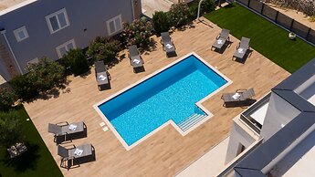 Luxury Villa Royal I with Private Pool