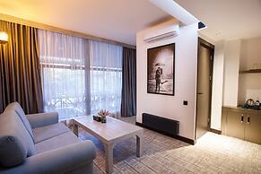 The Phoenix Hotel