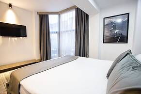 The Phoenix Hotel