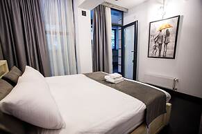 The Phoenix Hotel