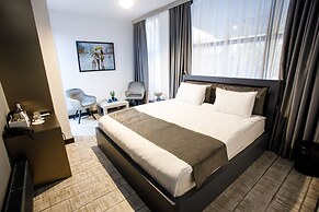The Phoenix Hotel