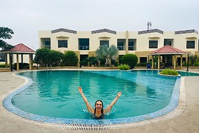 The Sky Imperial Bapu’s Resort