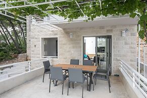 Villa MT Brela