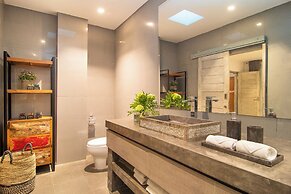 Villa Mia by Villa Finder