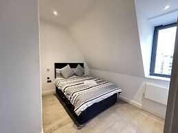 Remarkable 1-bed Apartment in Slough