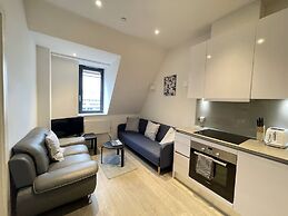 Remarkable 1-bed Apartment in Slough