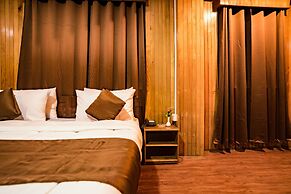 Magpie Mall Road Residency - Mg Marg