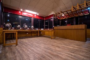 Magpie Mall Road Residency - Mg Marg