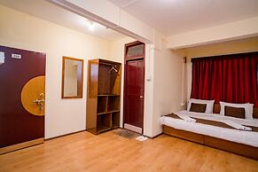 Magpie Mall Road Residency - Mg Marg