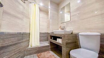 Abri Luxe on Medovoy