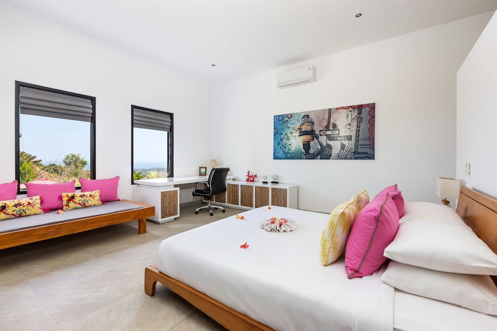 Villa Bloom by Villa Finder