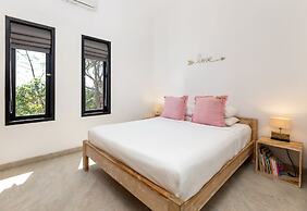 Villa Bloom by Villa Finder