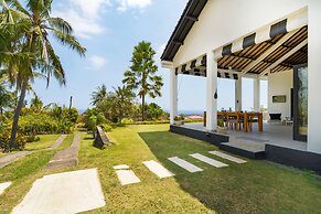 Villa Bloom by Villa Finder
