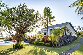 Villa Bloom by Villa Finder
