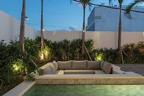 Villa Lapis by Villa Finder