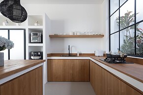 Villa Lapis by Villa Finder