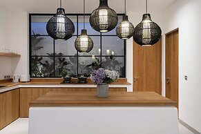Villa Lapis by Villa Finder