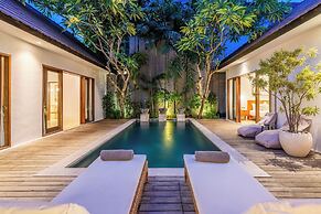 Villa Lapis by Villa Finder