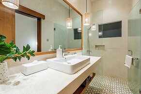 Villa Lapis by Villa Finder