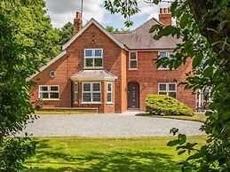 Routhorpe House