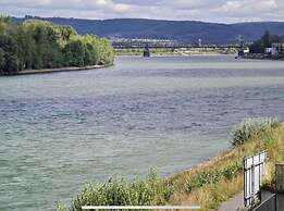 Modernes Apartment mit Wunderschönem Rheinblick