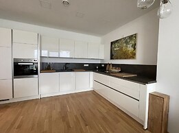 Modernes Apartment mit Wunderschönem Rheinblick