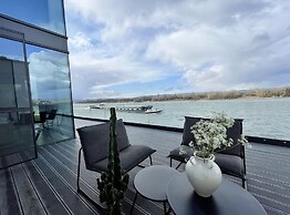 Modernes Apartment mit Wunderschönem Rheinblick