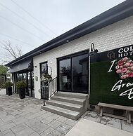Colonial Hotel & Suites