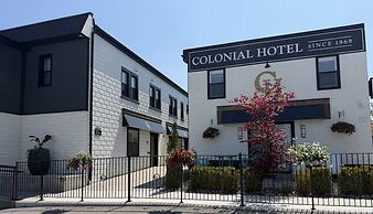 Colonial Hotel & Suites
