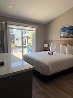 Colonial Hotel & Suites