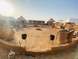 Royal Golden Camp