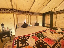 Royal Golden Camp