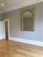 Luxurious 3-bed Apartment in Conservation Area
