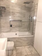 Luxurious 3-bed Apartment in Conservation Area