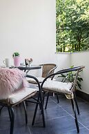 Sunny 2bdr Apartment With a Balcony