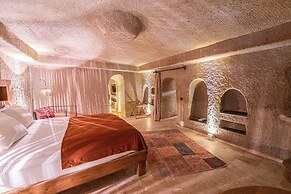 Alice in Cappadocia