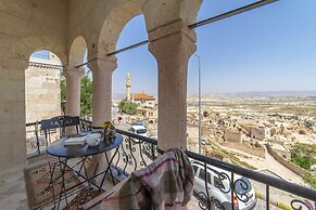 Alice in Cappadocia