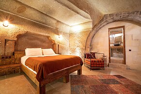Alice in Cappadocia