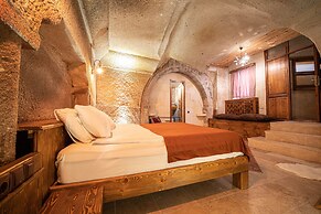 Alice in Cappadocia