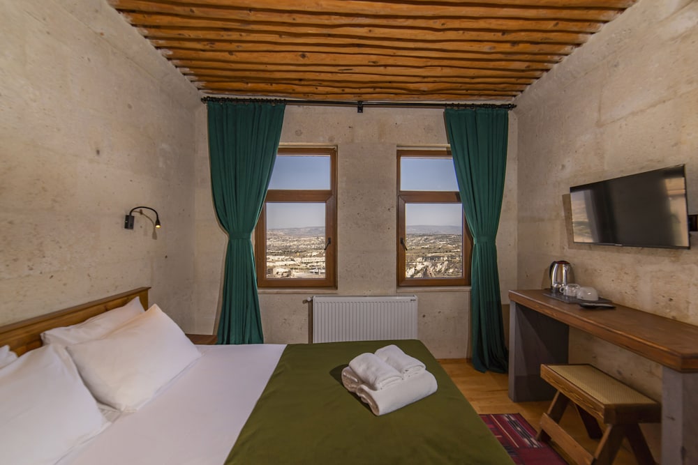 Alice in Cappadocia