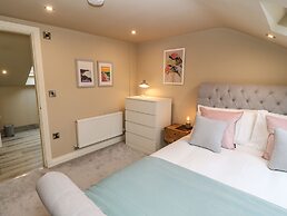 1 Stansfield Mews