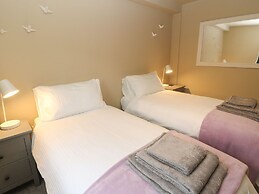 1 Stansfield Mews